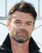 Daniel Gillies